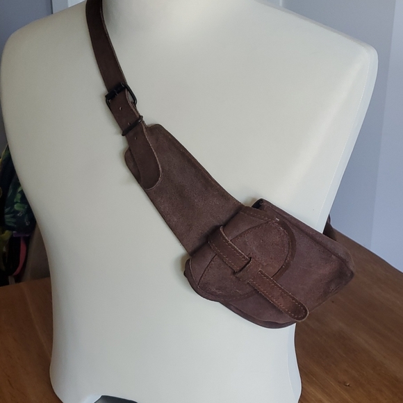 Soft Leather cross body backpack - Picture 2 of 11